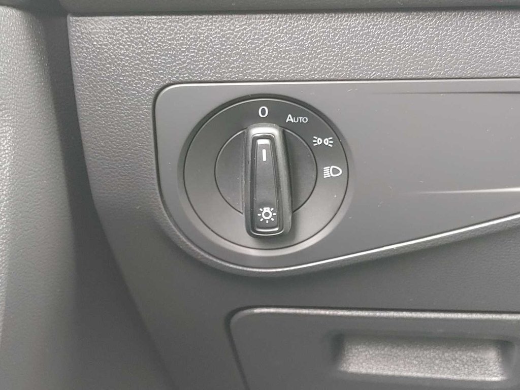 Volkswagen Tiguan TRENDLINE | Cam | USB | HtdSeat | Warranty to 2026 2021 à Saint John, Nouveau-Brunswick - 43 - w1024h768px