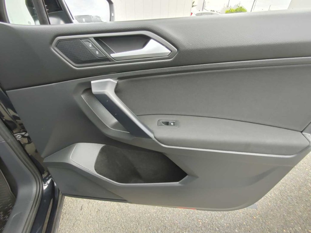 Volkswagen Tiguan TRENDLINE | Cam | USB | HtdSeat | Warranty to 2026 2021 à Saint John, Nouveau-Brunswick - 38 - w1024h768px