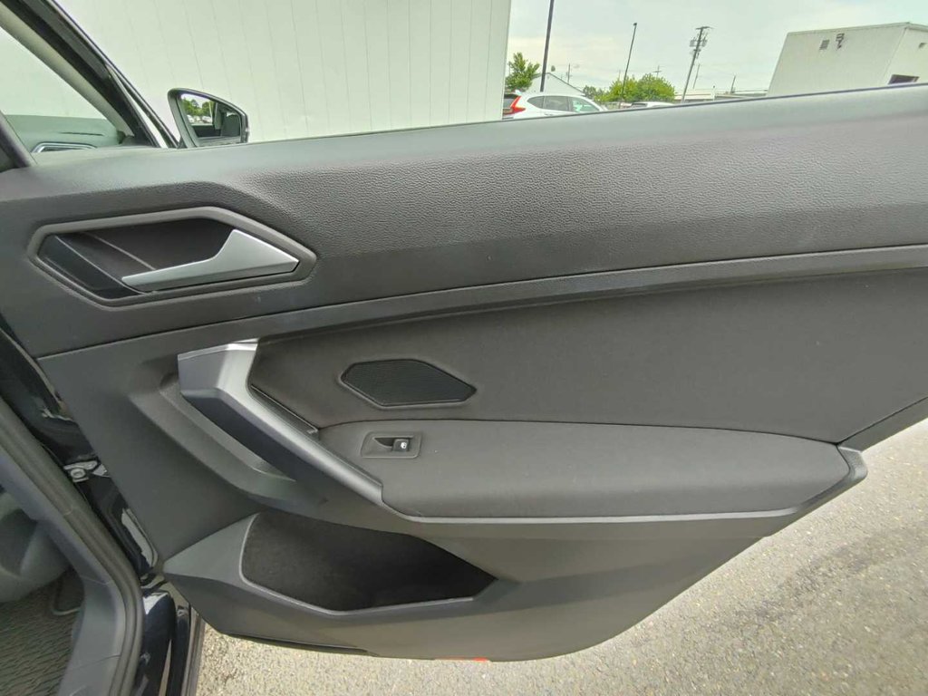 Volkswagen Tiguan TRENDLINE | Cam | USB | HtdSeat | Warranty to 2026 2021 à Saint John, Nouveau-Brunswick - 35 - w1024h768px