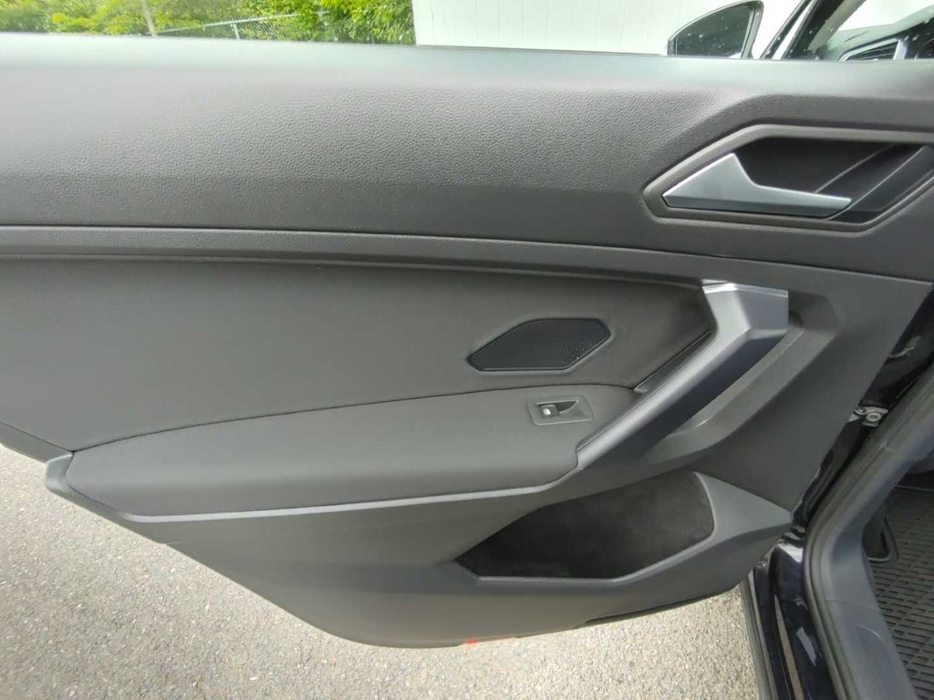 Volkswagen Tiguan TRENDLINE | Cam | USB | HtdSeat | Warranty to 2026 2021 à Saint John, Nouveau-Brunswick - 30 - w1024h768px