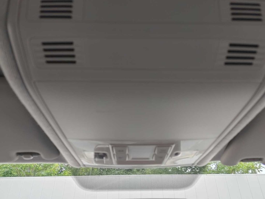 Volkswagen Tiguan TRENDLINE | Cam | USB | HtdSeat | Warranty to 2026 2021 à Saint John, Nouveau-Brunswick - 54 - w1024h768px