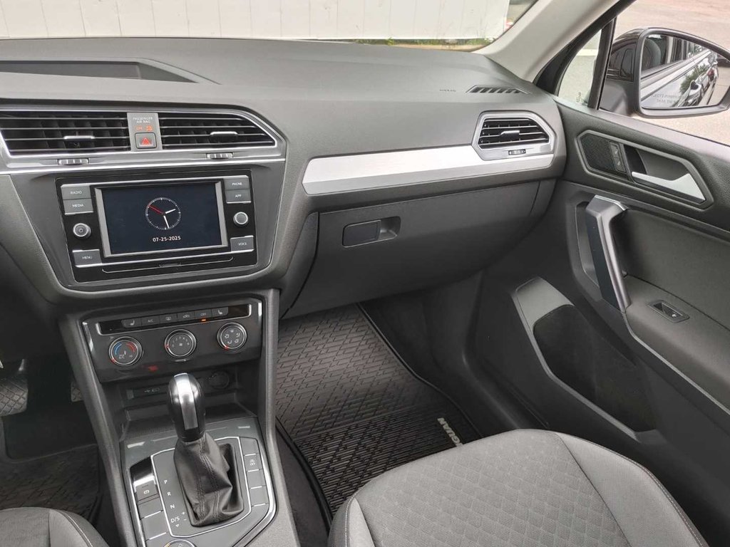 Volkswagen Tiguan TRENDLINE | Cam | USB | HtdSeat | Warranty to 2026 2021 à Saint John, Nouveau-Brunswick - 42 - w1024h768px