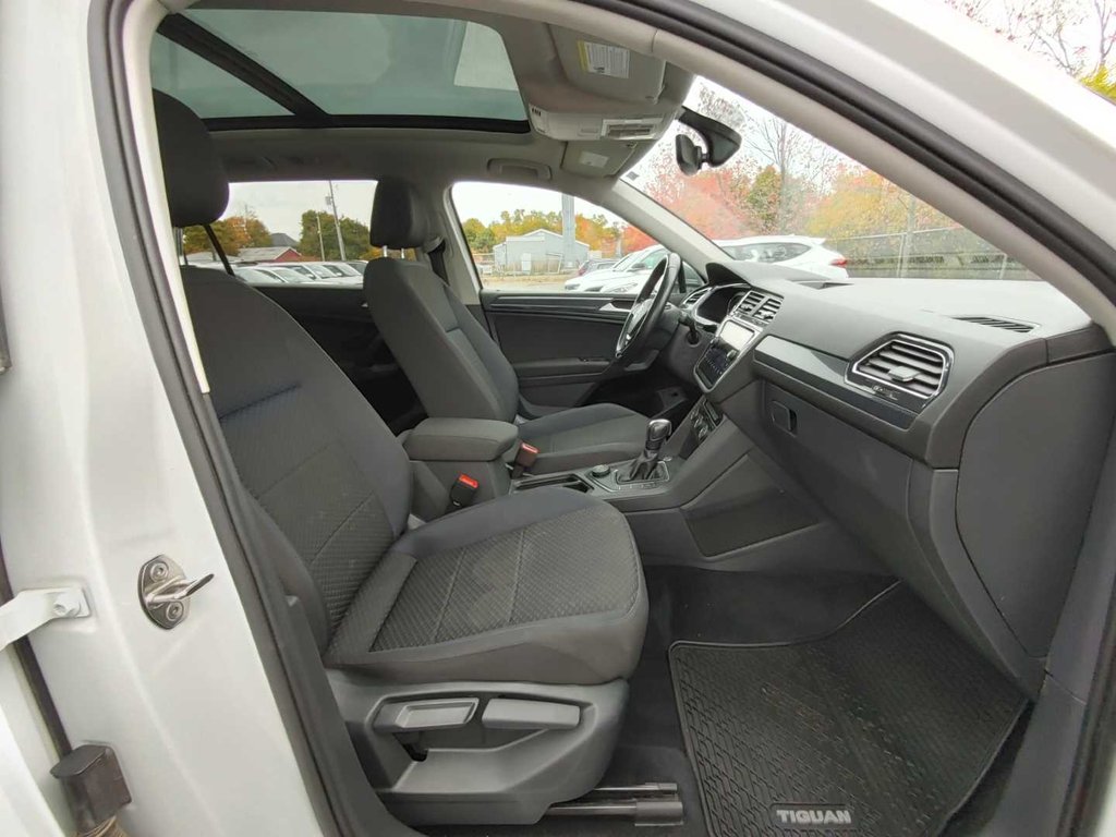 2021 Volkswagen Tiguan United | Roof | Cam | USB | Heated Seats in Saint John, New Brunswick - 40 - w1024h768px