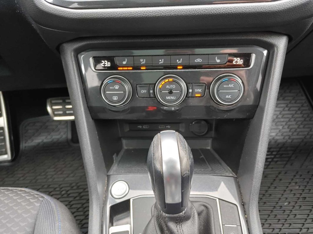 2021 Volkswagen Tiguan United | Roof | Cam | USB | Heated Seats in Saint John, New Brunswick - 51 - w1024h768px