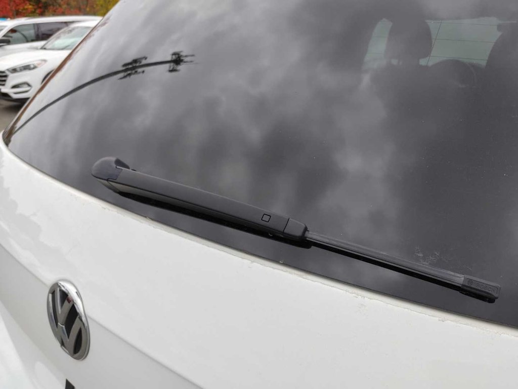 2021 Volkswagen Tiguan United | Roof | Cam | USB | Heated Seats in Saint John, New Brunswick - 19 - w1024h768px