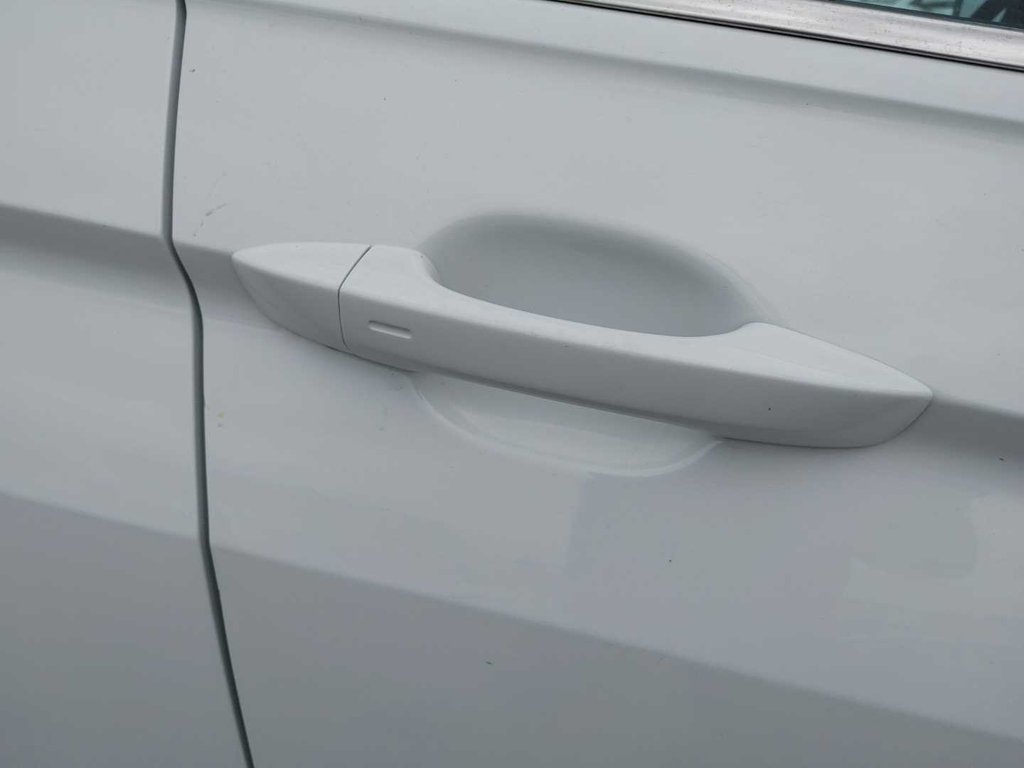 2021 Volkswagen Tiguan United | Roof | Cam | USB | Heated Seats in Saint John, New Brunswick - 23 - w1024h768px