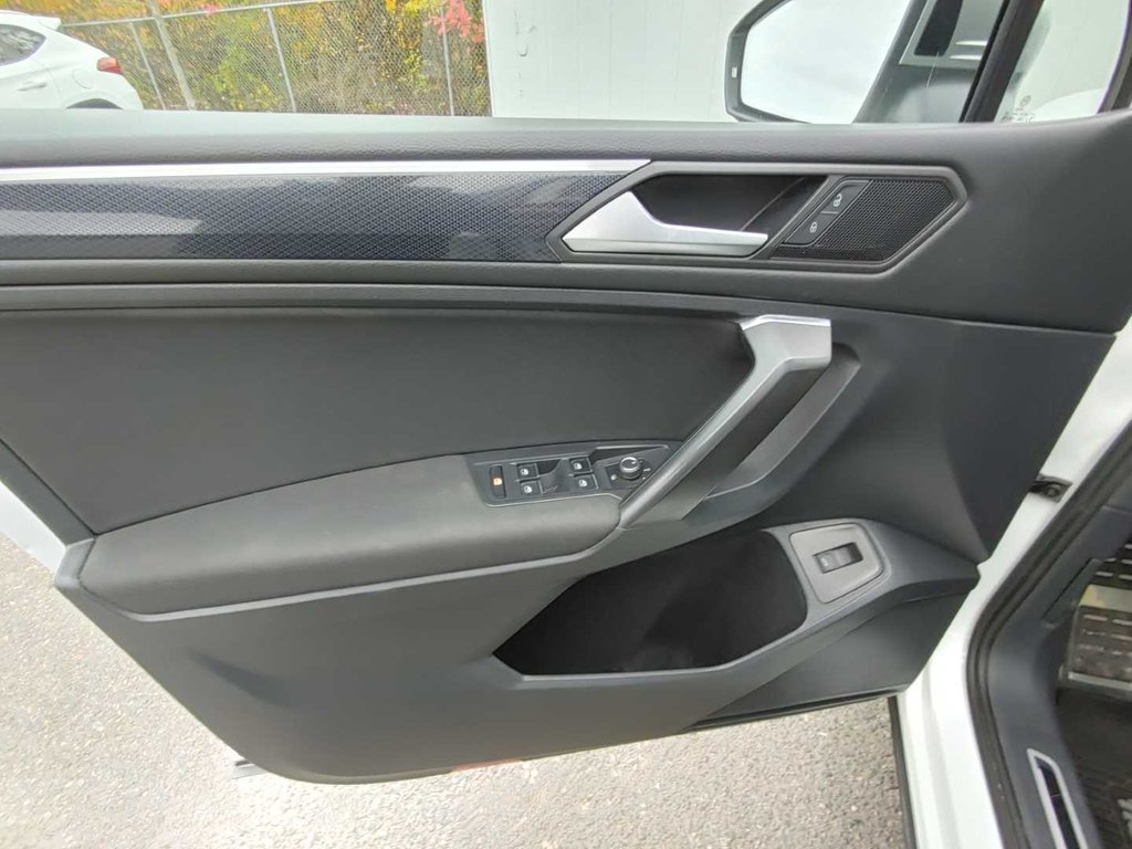 2021 Volkswagen Tiguan United | Roof | Cam | USB | Heated Seats in Saint John, New Brunswick - 29 - w1024h768px