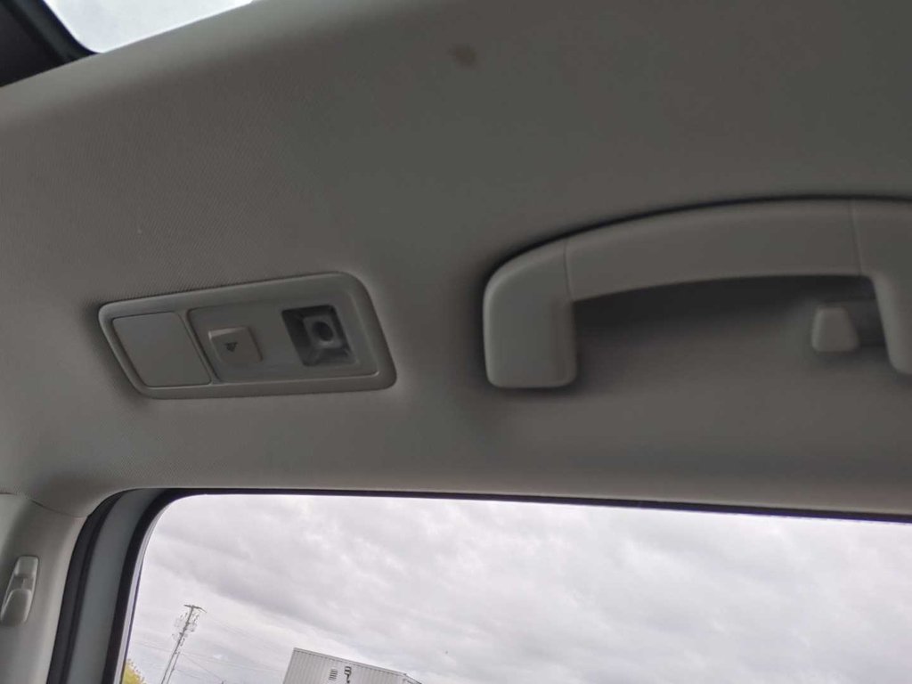 2021 Volkswagen Tiguan United | Roof | Cam | USB | Heated Seats in Saint John, New Brunswick - 56 - w1024h768px