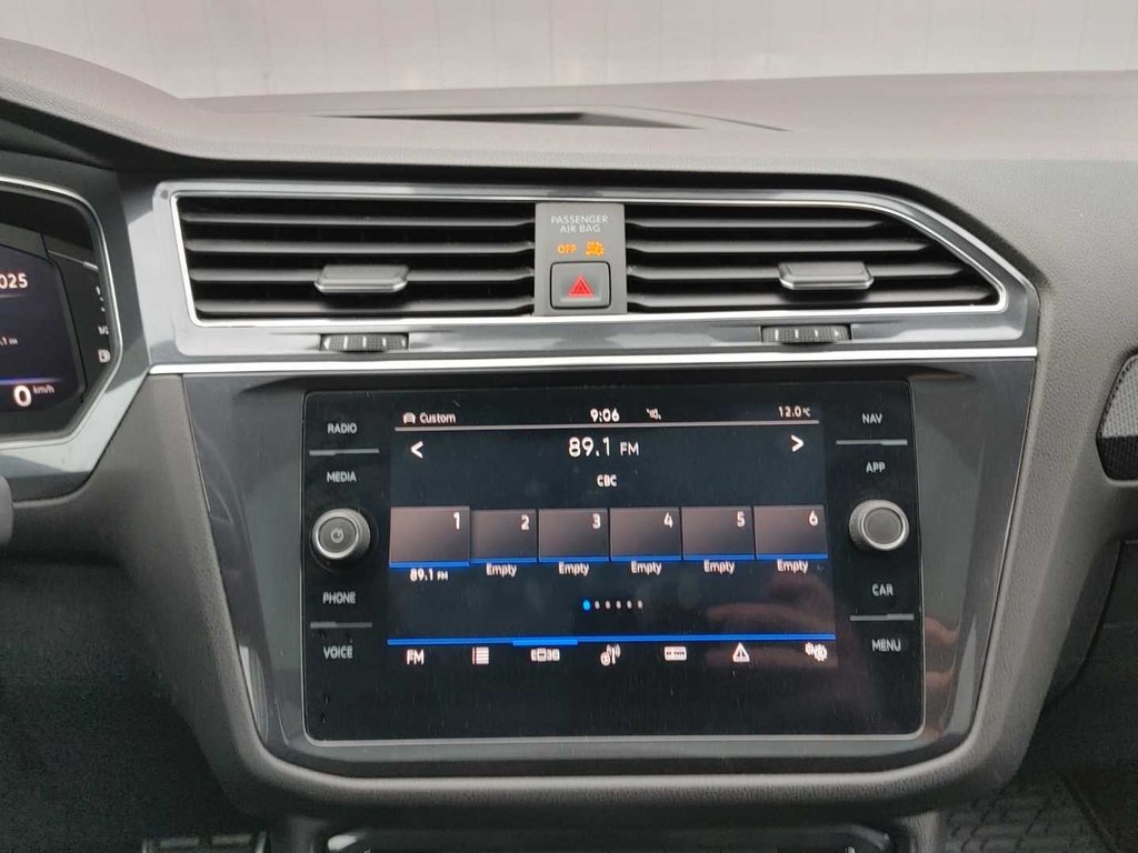 2021 Volkswagen Tiguan United | Roof | Cam | USB | Heated Seats in Saint John, New Brunswick - 50 - w1024h768px