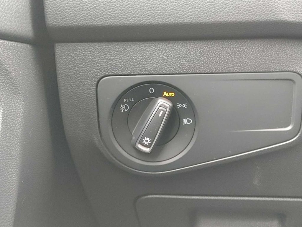 2021 Volkswagen Tiguan United | Roof | Cam | USB | Heated Seats in Saint John, New Brunswick - 45 - w1024h768px