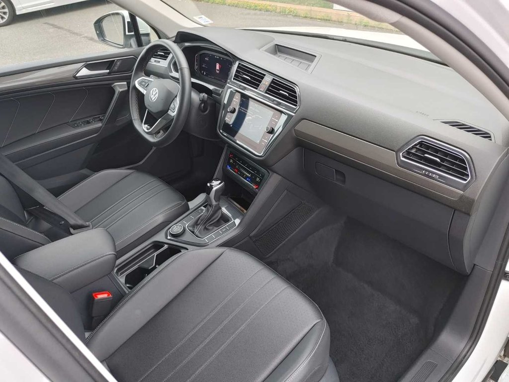 2024 Volkswagen Tiguan Comfortline | Lthr | Roof | Cam | Warranty to 2028 in Saint John, New Brunswick - 39 - w1024h768px
