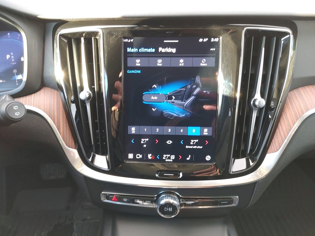 2025 Volvo V60 Cross Country Plus | Leather | Roof | Warranty to 2028 in Saint John, New Brunswick - 24 - w1024h768px