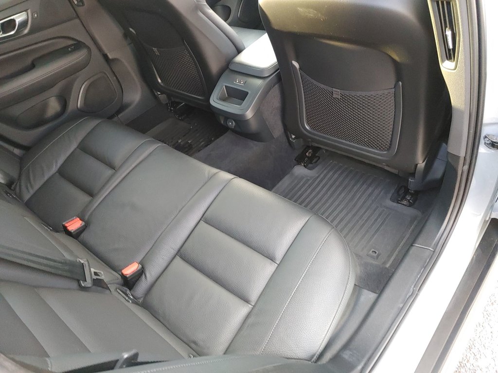 2025 Volvo V60 Cross Country Plus | Leather | Roof | Warranty to 2028 in Saint John, New Brunswick - 37 - w1024h768px