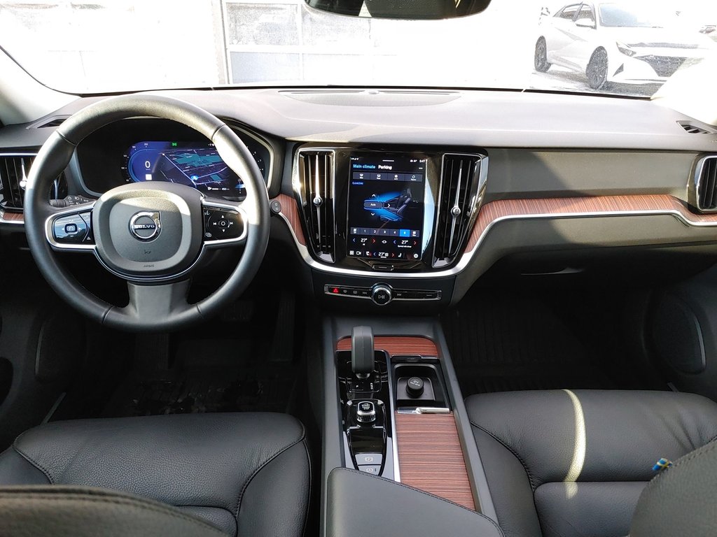 2025 Volvo V60 Cross Country Plus | Leather | Roof | Warranty to 2028 in Saint John, New Brunswick - 16 - w1024h768px