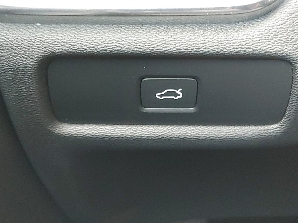 2025 Volvo V60 Cross Country Plus | Leather | Roof | Warranty to 2028 in Saint John, New Brunswick - 22 - w1024h768px