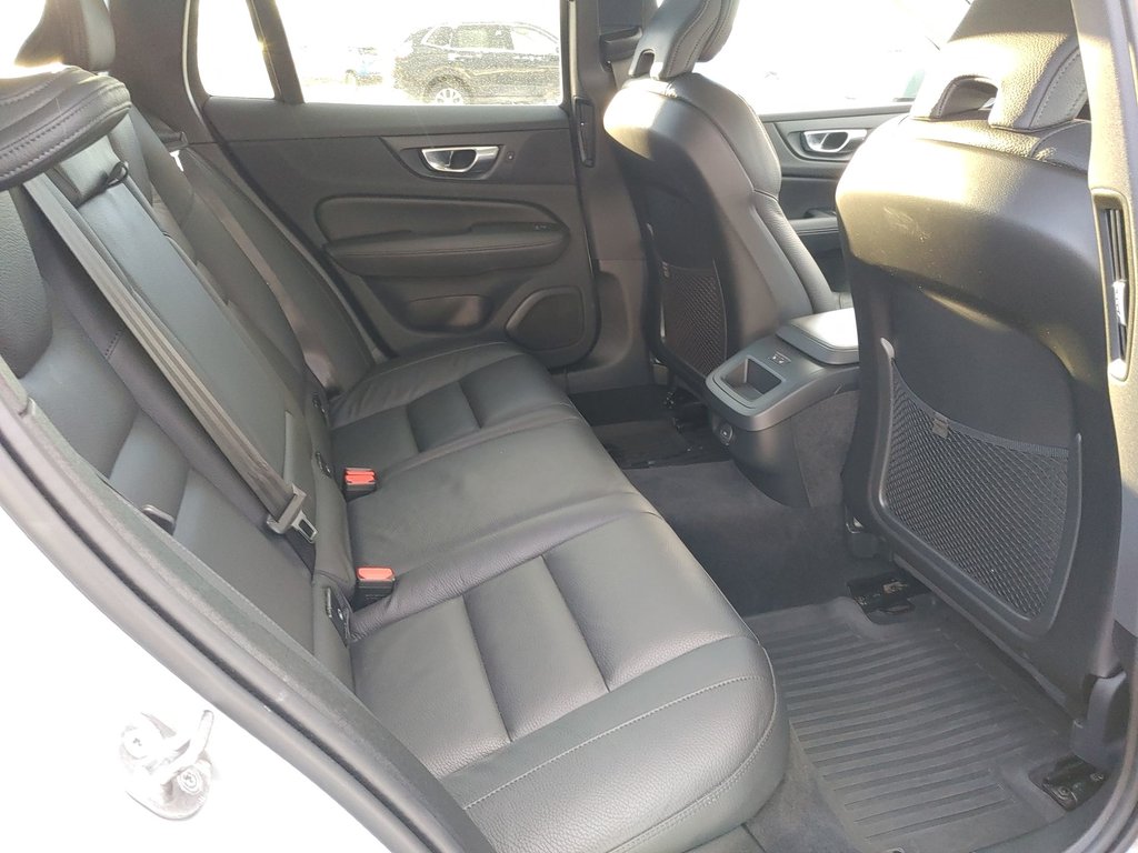 2025 Volvo V60 Cross Country Plus | Leather | Roof | Warranty to 2028 in Saint John, New Brunswick - 38 - w1024h768px