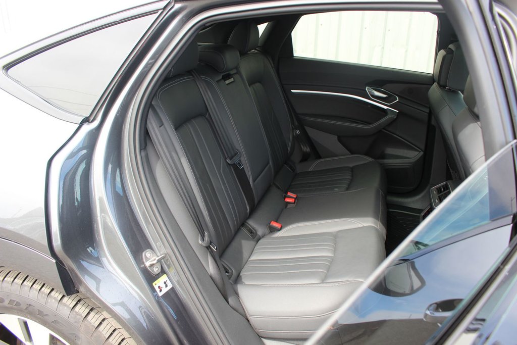 2021  E-tron Sportback Progressiv | EV | Leather | Cam | Warranty to 2029 in Saint John, New Brunswick - 25 - w1024h768px