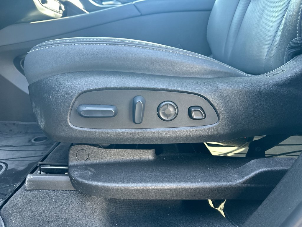 2024 Buick Enclave Premium | Cam | Roof | HtdSeat | Warranty to 2029 in Saint John, New Brunswick - 14 - w1024h768px