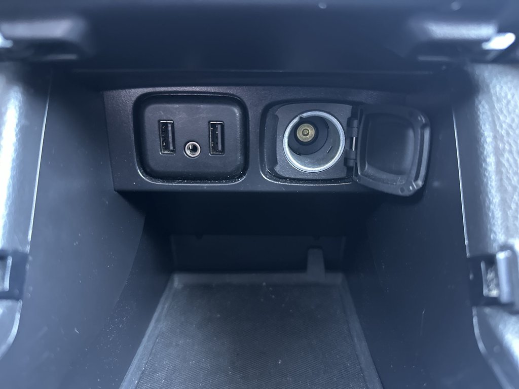 Buick Encore Essence | Cam | Lthr | HtdSeats | Bluetooth | USB 2019 à Saint John, Nouveau-Brunswick - 44 - w1024h768px