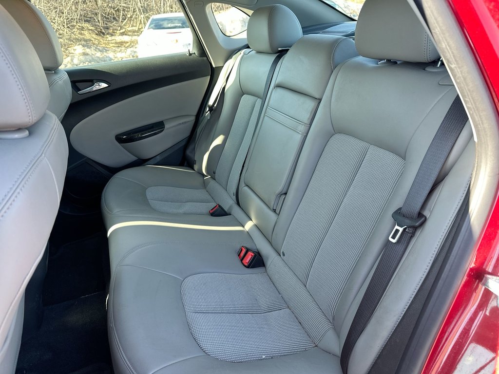 Buick Verano Convenience | Cam | HtdSeats | Bluetooth | USB 2015 à Saint John, Nouveau-Brunswick - 33 - w1024h768px