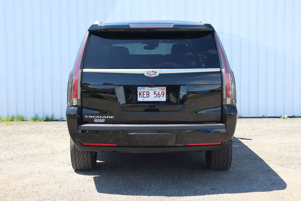 2018  Escalade ESV Luxury | Leather | SunRoof | DVD | Cam | HtdWheel in Saint John, New Brunswick - 6 - w1024h768px