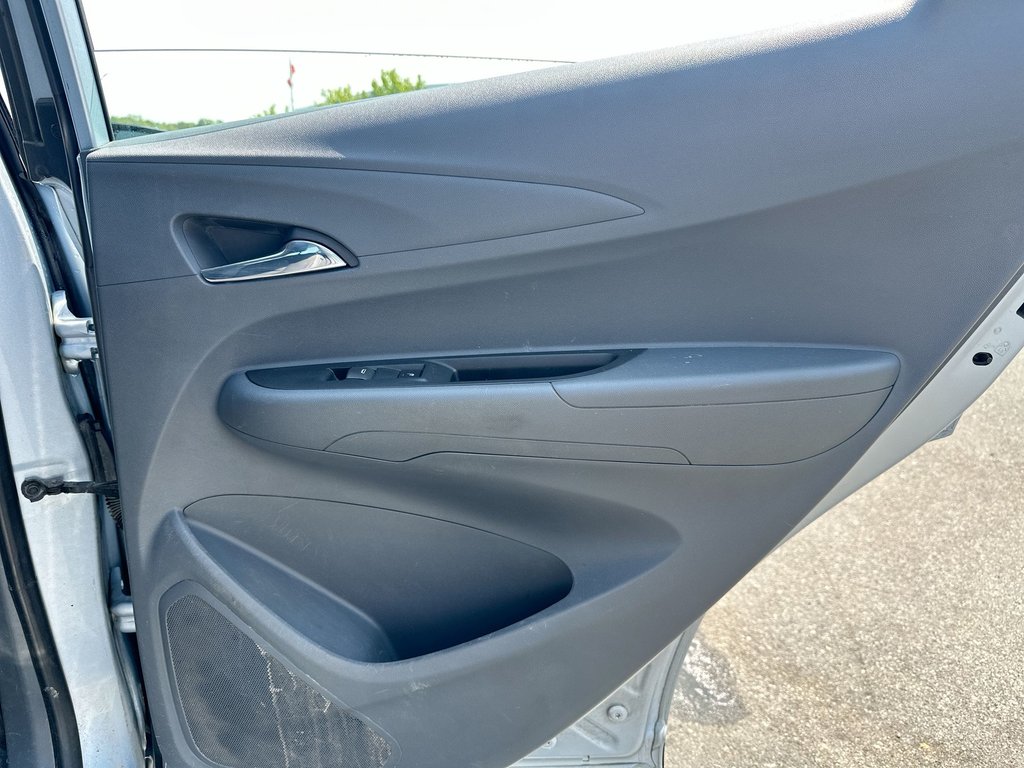 2017 Chevrolet Bolt EV Premier | Leather | Htd Steering | Cam in Saint John, New Brunswick - 41 - w1024h768px