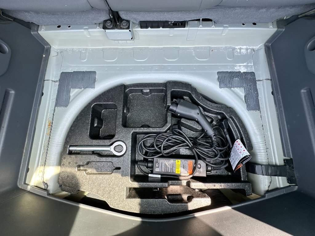 2017 Chevrolet Bolt EV Premier | Leather | Htd Steering | Cam in Saint John, New Brunswick - 38 - w1024h768px
