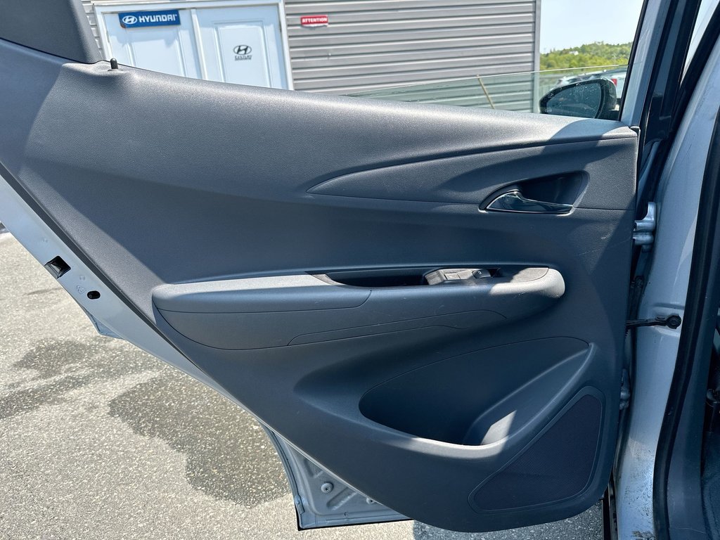 2017 Chevrolet Bolt EV Premier | Leather | Htd Steering | Cam in Saint John, New Brunswick - 35 - w1024h768px