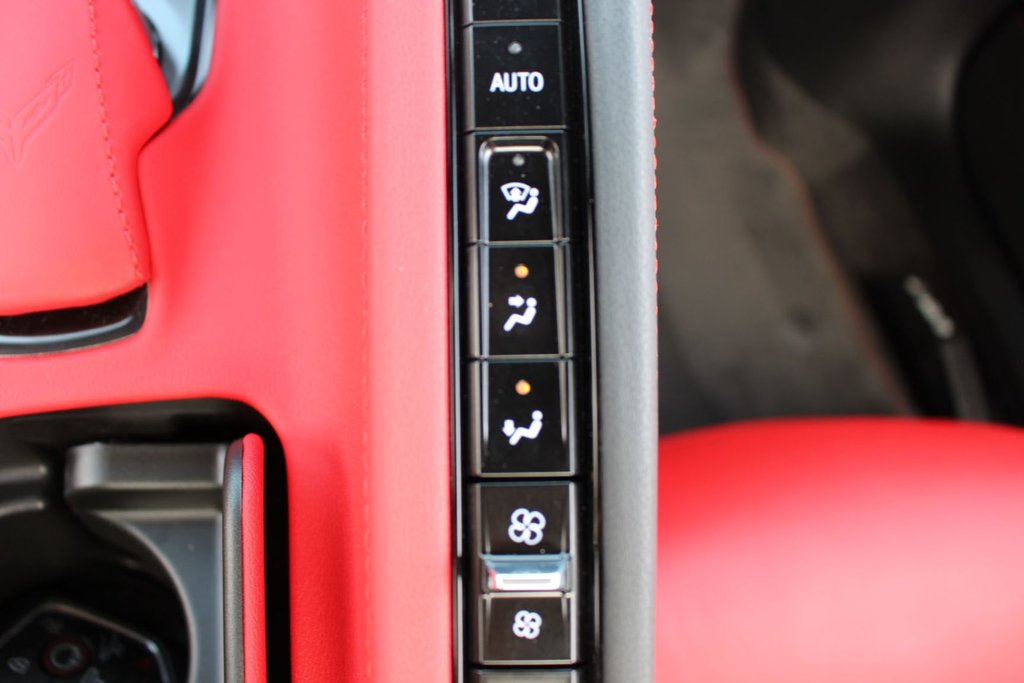 2024 Chevrolet Corvette 2LT | 495hp | Leather | Cam | Warranty to 2029 in Saint John, New Brunswick - 33 - w1024h768px