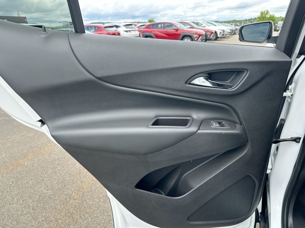 Chevrolet Equinox LT | Cam | Bluetooth | HtdSeat | Keyless | RmtStrt 2018 à Saint John, Nouveau-Brunswick - 35 - w1024h768px