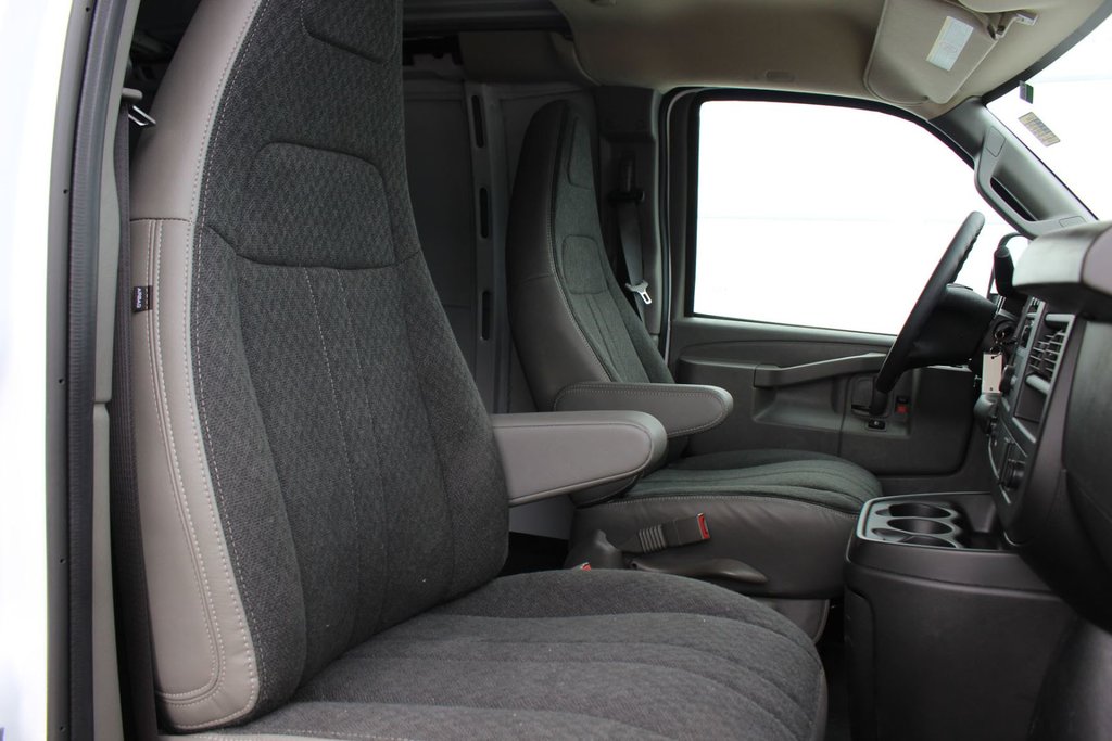 2024 Chevrolet Express 2500 in Antigonish, Nova Scotia - 40 - w1024h768px