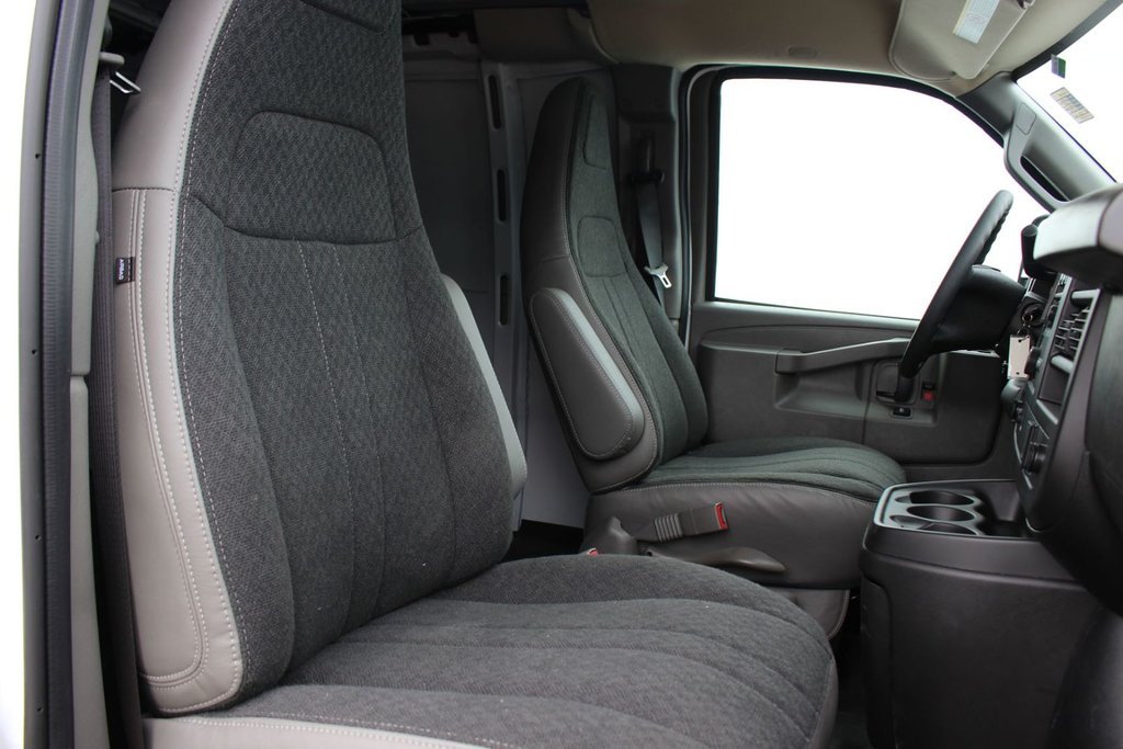 2024 Chevrolet Express 2500 in Antigonish, Nova Scotia - 39 - w1024h768px