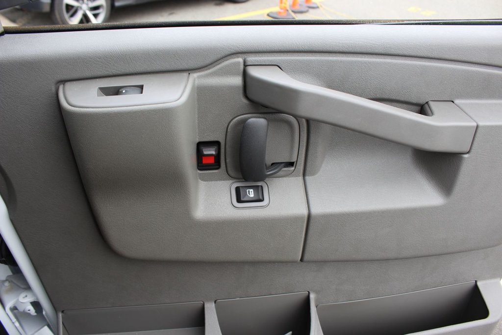 2024 Chevrolet Express 2500 in Antigonish, Nova Scotia - 41 - w1024h768px