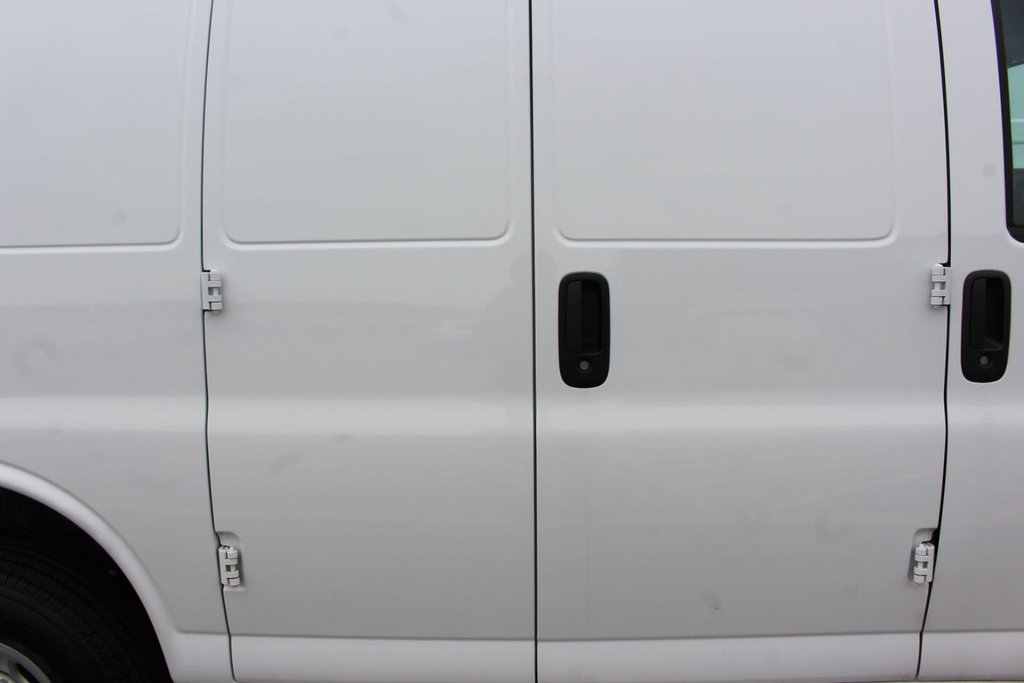2024 Chevrolet Express 2500 in Antigonish, Nova Scotia - 36 - w1024h768px