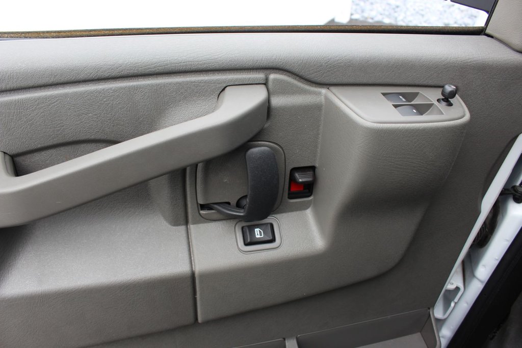 2024 Chevrolet Express 2500 in Antigonish, Nova Scotia - 13 - w1024h768px
