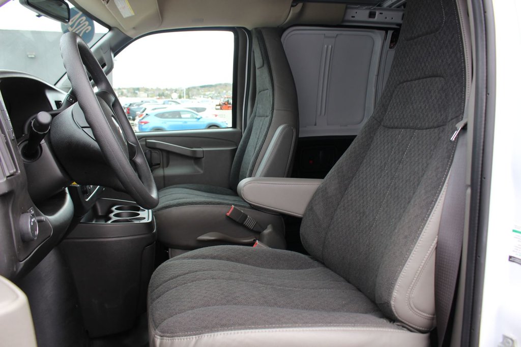 2024 Chevrolet Express 2500 in Antigonish, Nova Scotia - 10 - w1024h768px