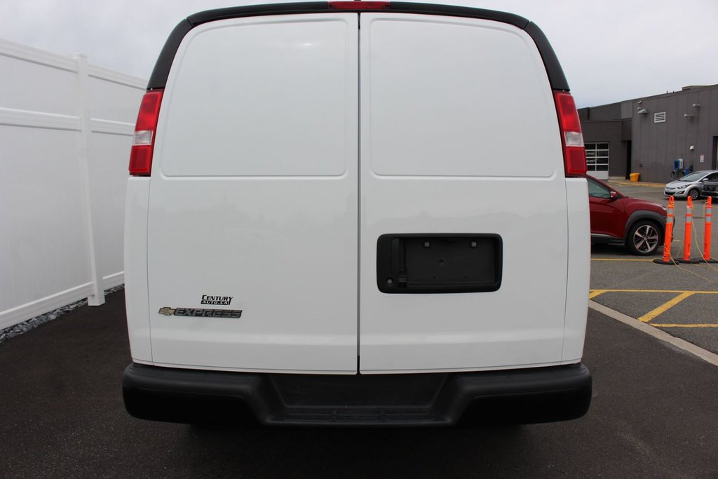 2024 Chevrolet Express 2500 in Antigonish, Nova Scotia - 28 - w1024h768px