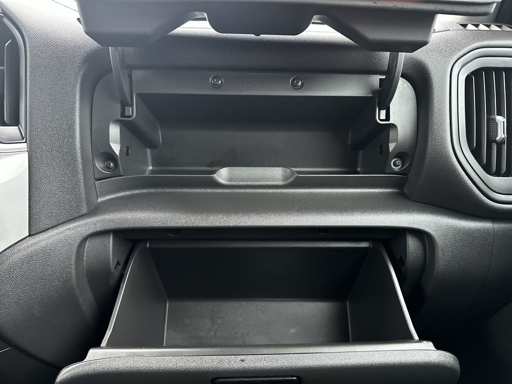 2022 Chevrolet Silverado 1500 LTD Custom Trail Boss | Cam | Bluetooth | RmtStrt | AC in Saint John, New Brunswick - 40 - w1024h768px