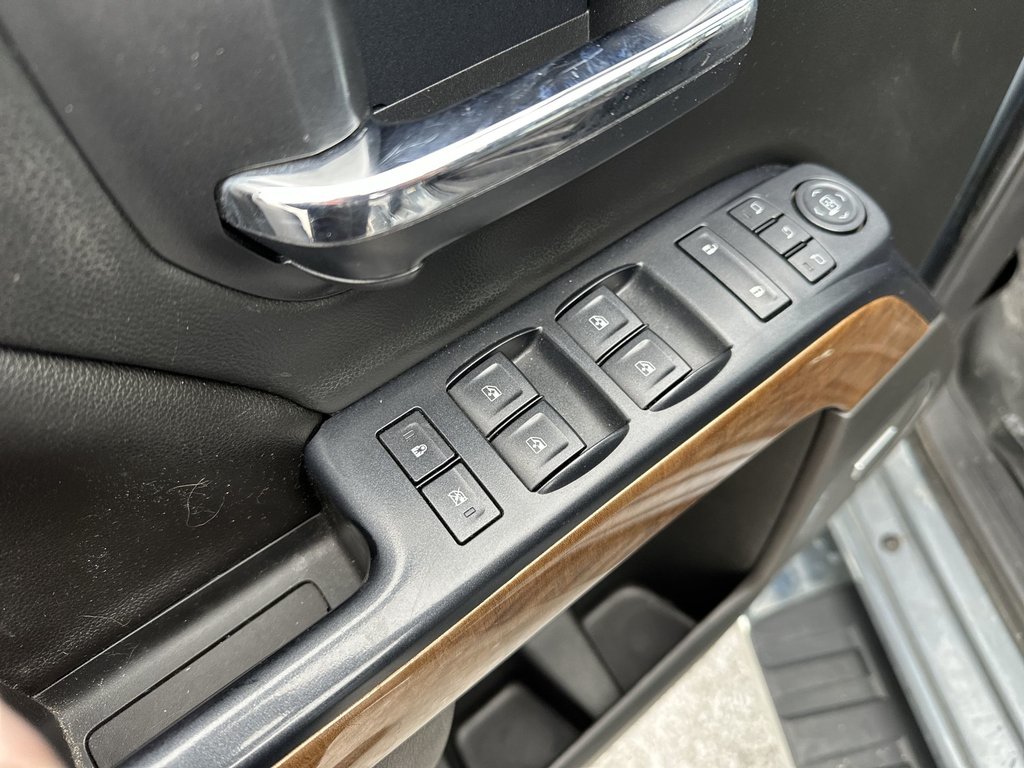 2015 Chevrolet Silverado 1500 LTZ | Cam | Bluetooth | HtdSeats | Lthr | PwrLcks in Saint John, New Brunswick - 15 - w1024h768px