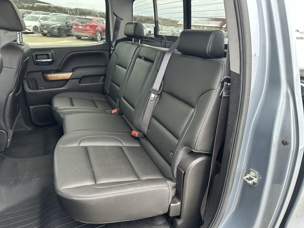 2015 Chevrolet Silverado 1500 LTZ | Cam | Bluetooth | HtdSeats | Lthr | PwrLcks in Saint John, New Brunswick - 30 - w1024h768px