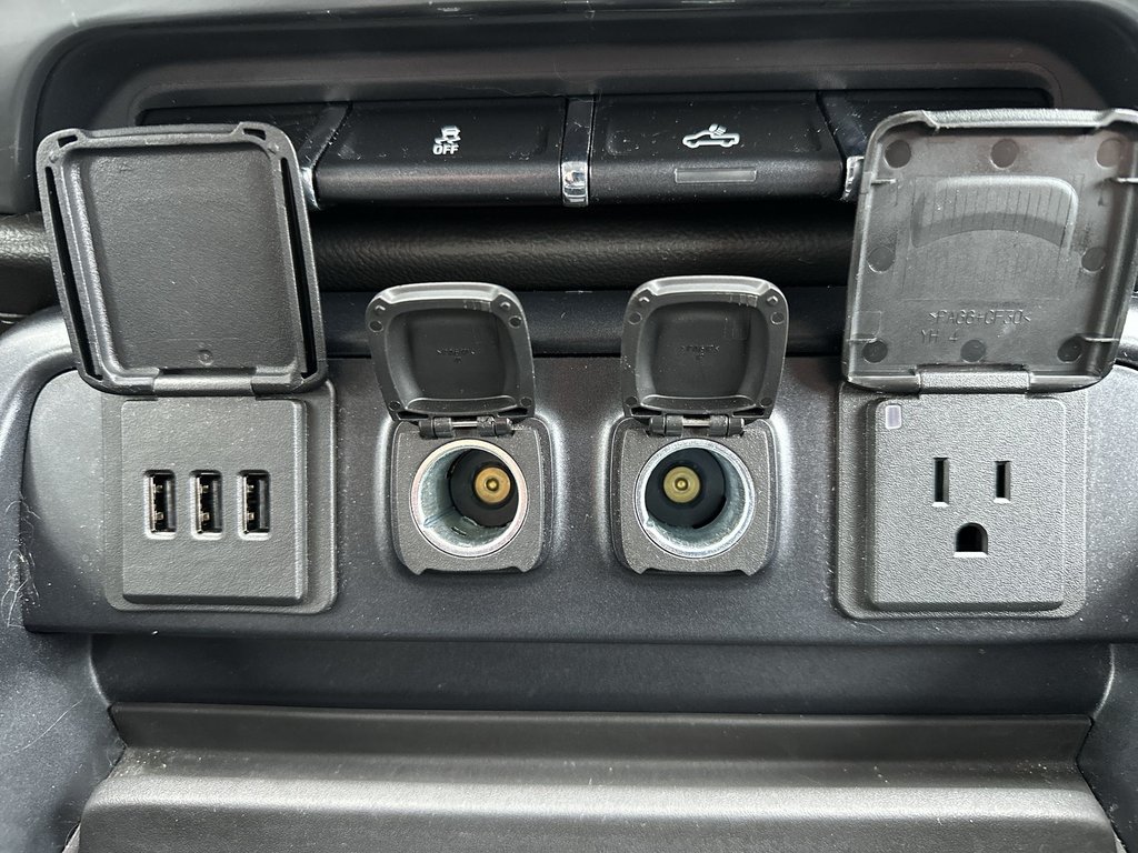 2015 Chevrolet Silverado 1500 LTZ | Cam | Bluetooth | HtdSeats | Lthr | PwrLcks in Saint John, New Brunswick - 41 - w1024h768px