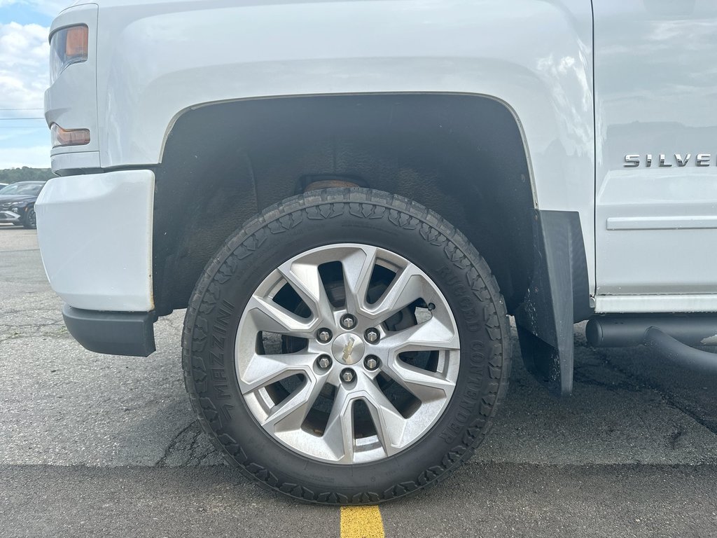 2016 Chevrolet Silverado 1500 in Antigonish, Nova Scotia - 10 - w1024h768px