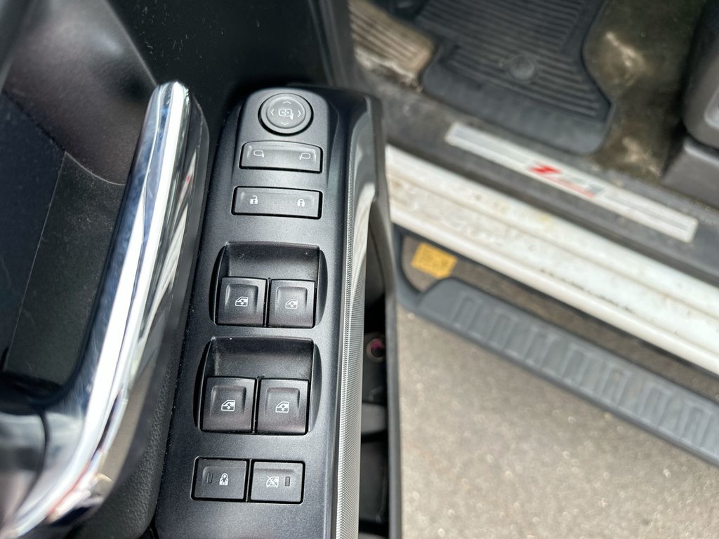 2016 Chevrolet Silverado 1500 in Antigonish, Nova Scotia - 15 - w1024h768px