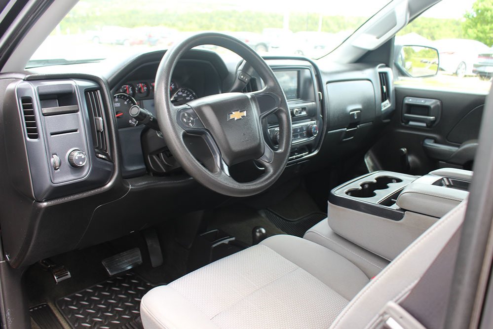 2017 Chevrolet Silverado 1500 WT | BlackOutEdition | 4WD | V8 | 20s | 6.5ftBox in Saint John, New Brunswick - 16 - w1024h768px