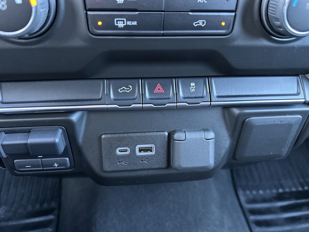 Chevrolet Silverado 1500 Custom | Cam | PwrLocks | Keyless | Bluetooth 2021 à Saint John, Nouveau-Brunswick - 22 - w1024h768px