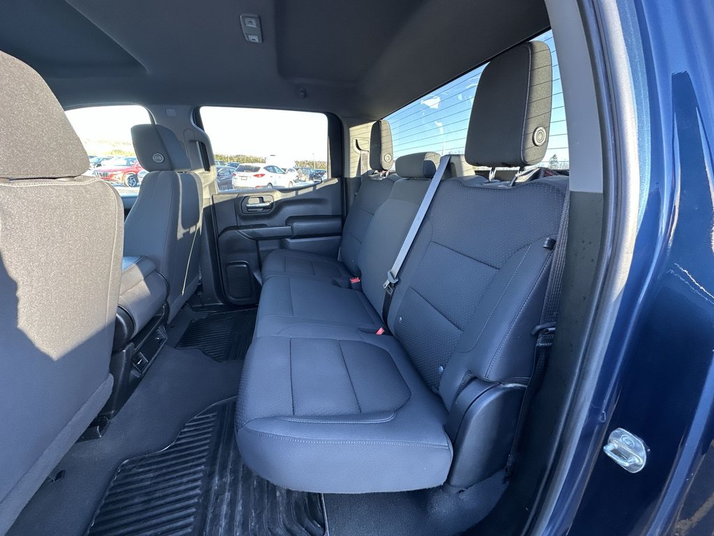 Chevrolet Silverado 1500 Custom | Cam | PwrLocks | Keyless | Bluetooth 2021 à Saint John, Nouveau-Brunswick - 33 - w1024h768px