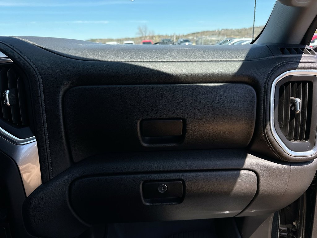 2021 Chevrolet SILVERADO 1500 in Antigonish, Nova Scotia - 44 - w1024h768px