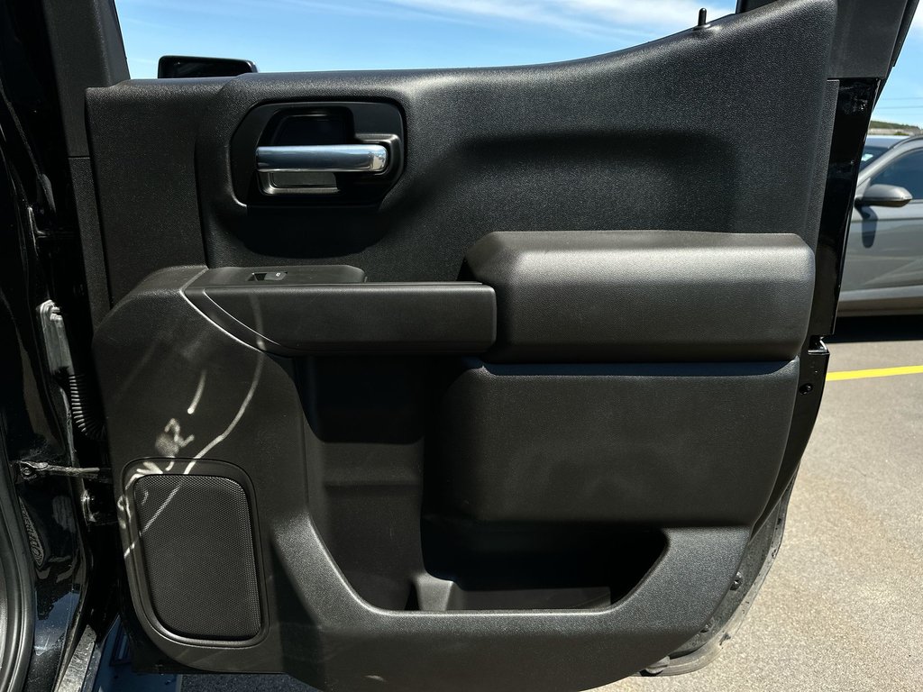 2021 Chevrolet SILVERADO 1500 in Antigonish, Nova Scotia - 41 - w1024h768px