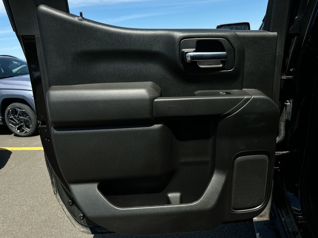2021 Chevrolet SILVERADO 1500 in Antigonish, Nova Scotia - 35 - w1024h768px