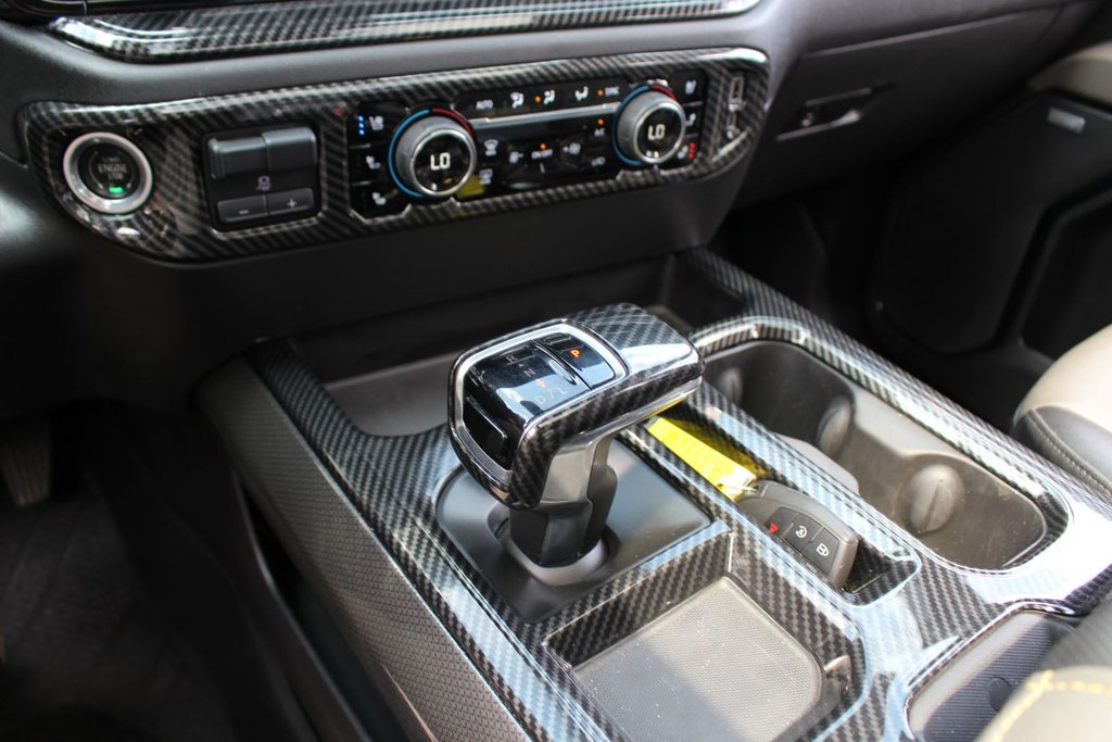 2023 Chevrolet Silverado 1500 ZR2 | Lthr | Roof | HtdSeats | Warranty to 2028 in Saint John, New Brunswick - 29 - w1024h768px